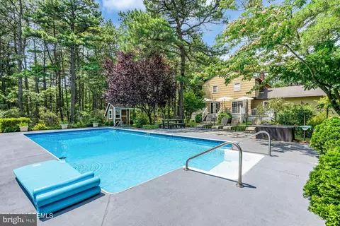 Exterior - 2734 Dover Rd, Forked River, NJ 08731 photo 14 of 16