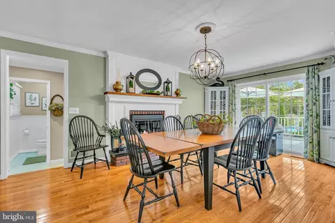 Dining - 2734 Dover Rd, Forked River, NJ 08731 photo 3 of 5