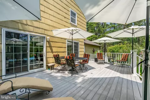 Exterior - 2734 Dover Rd, Forked River, NJ 08731 photo 6 of 16