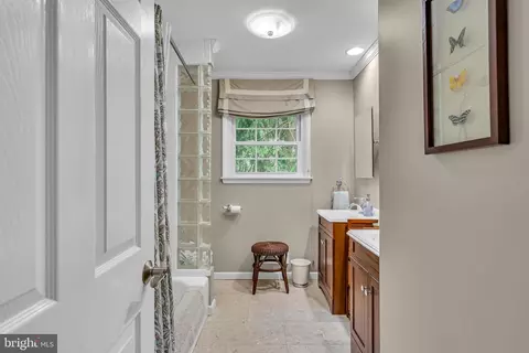 Bath - 2734 Dover Rd, Forked River, NJ 08731 photo 3 of 5