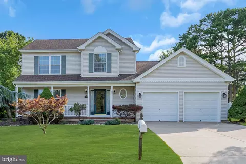 350 Deer Lake Ct, Manahawkin, NJ 08050