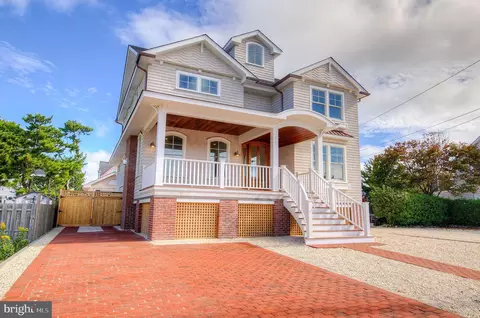 215 Amber St, Beach Haven, NJ 08008
