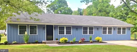 93 Maple Ave, New Egypt, NJ 08533