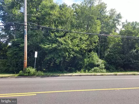 210 Monmouth Rd, Cream Ridge, NJ 08514