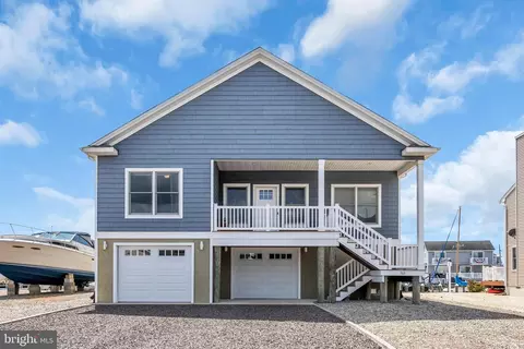 969 Capstan Dr, Forked River, NJ 08731