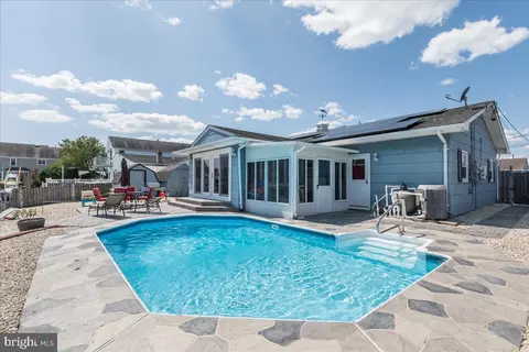 1210 Grebe Ct, Forked River, NJ 08731