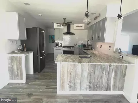 19 W Thames Rd, Tuckerton, NJ 08087