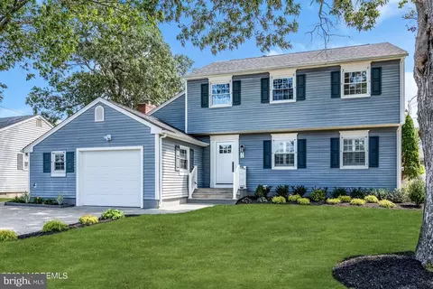 414 Jarob Ct, Point Pleasant Boro, NJ 08742