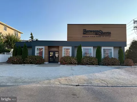 1012 Central Ave, Ship Bottom, NJ 08008