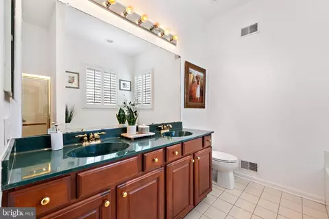 Bath - 15 Deal Ln, Waretown, NJ 08758 photo 1 of 3