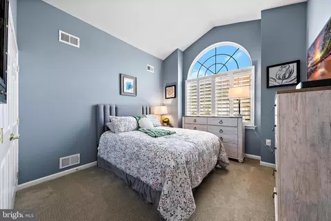 Bedroom - 15 Deal Ln, Waretown, NJ 08758 photo 2 of 3