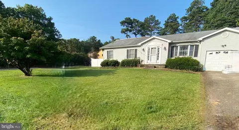 1901 Manchester St, Toms River, NJ 08757