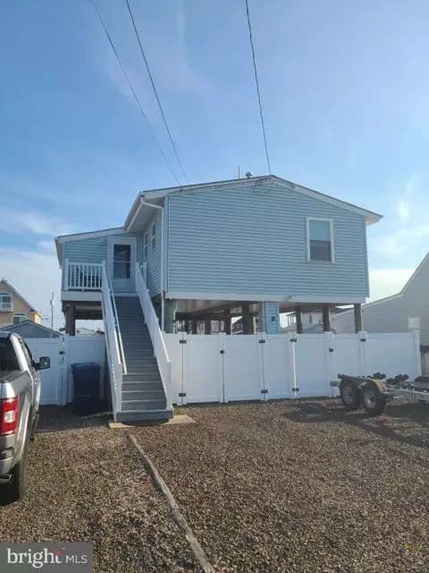 9 W Boat, Tuckerton, NJ 08087
