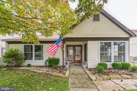 746 B Liverpool Cir, Manchester Township, NJ 08759