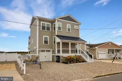 134 E Navasink Dr, Tuckerton, NJ 08087