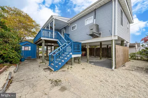 10 W Thames Rd, Little Egg Harbor Twp, NJ 08087