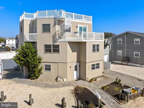 15 Weldon Pl, Long Beach Township, NJ 08008