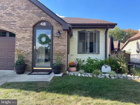 48 Sycamore Rd, Manahawkin, NJ 08050