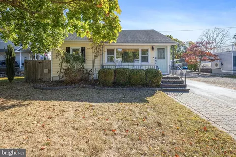 143 Division St, Manahawkin, NJ 08050