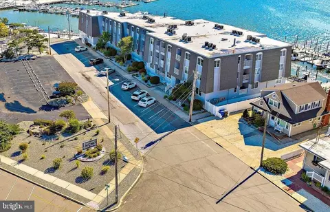 310 W West Ave #3G, Beach Haven, NJ 08008