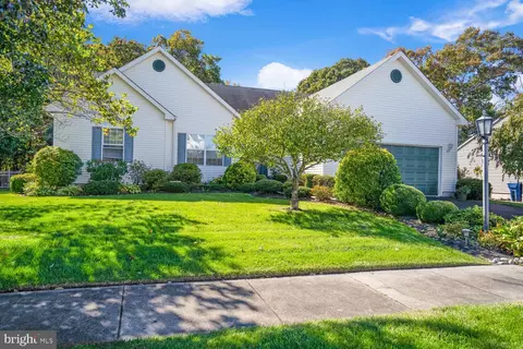 15 Falkinburg Dr, Little Egg Harbor Twp, NJ 08087
