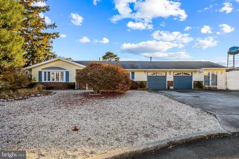108 Whippany Rd, Barnegat, NJ 08005