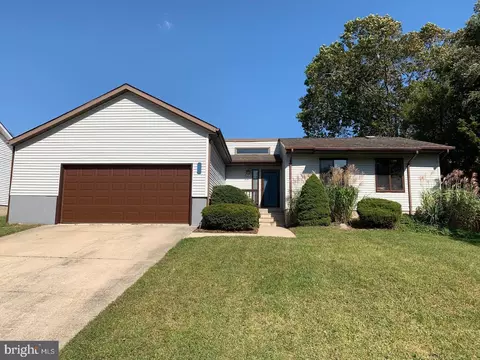 70 Cedarbrook Ln, Little Egg Harbor Twp, NJ 08087