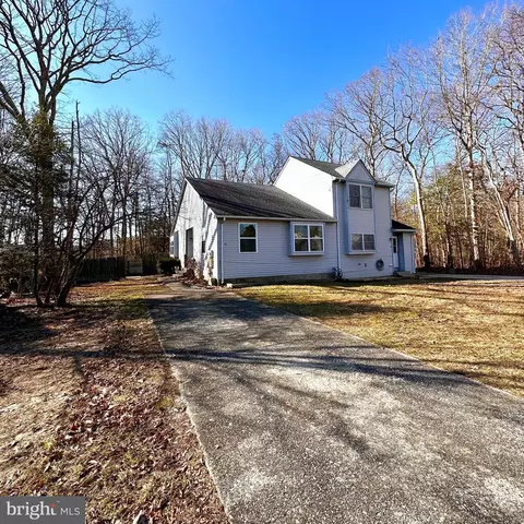 14 16 Winged Foot Ln, Tuckerton, NJ 08087