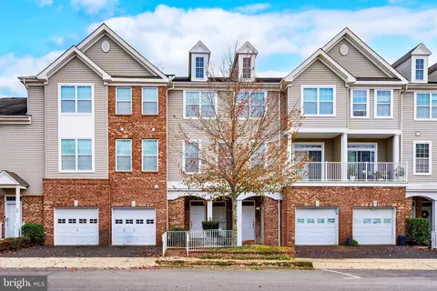 136 Melanie Way, Manahawkin, NJ 08050
