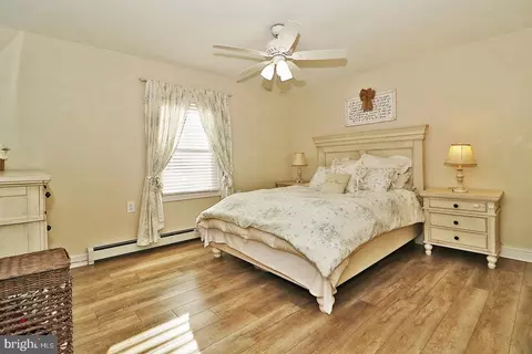 Bedroom - 364 Constitution Dr, Forked River, NJ 08731 photo 3 of 5