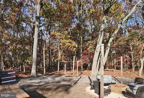 Exterior - 364 Constitution Dr, Forked River, NJ 08731 photo 2 of 4