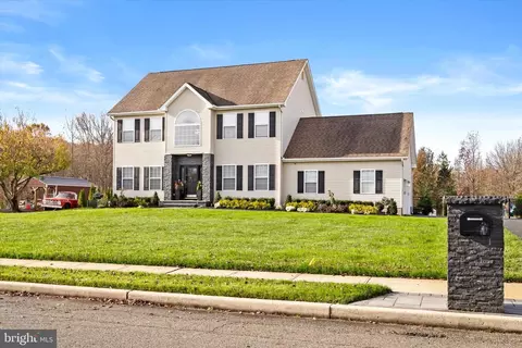 7 Jansen Ct, New Egypt, NJ 08533