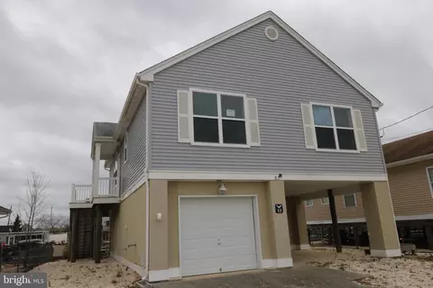 32 Ship Dr, Tuckerton, NJ 08087