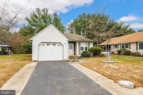 41 Birchwood Dr Sec, Whiting, NJ 08759