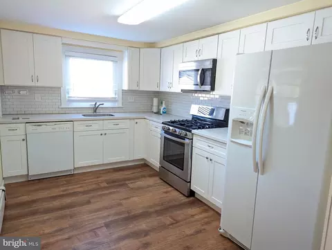 Kitchen - 456 Barnacle Rd, Forked River, NJ 08731 photo 1 of 2