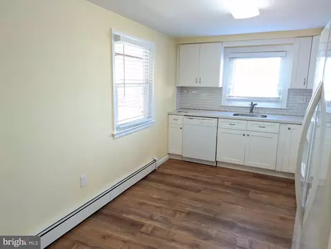 Kitchen - 456 Barnacle Rd, Forked River, NJ 08731 photo 2 of 2