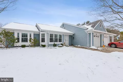 923 A Liverpool Cir, Manchester Township, NJ 08759