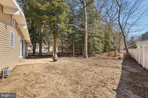 Exterior - 407 Constitution Dr, Forked River, NJ 08731 photo 11 of 12