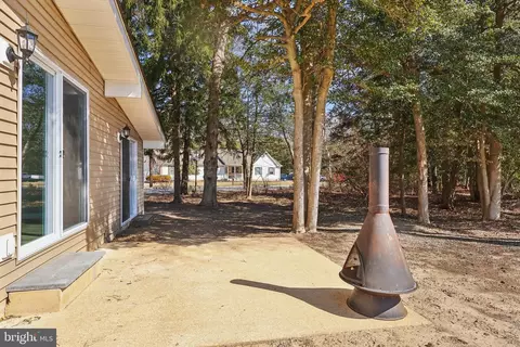 Exterior - 407 Constitution Dr, Forked River, NJ 08731 photo 10 of 12