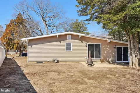 Exterior - 407 Constitution Dr, Forked River, NJ 08731 photo 7 of 12