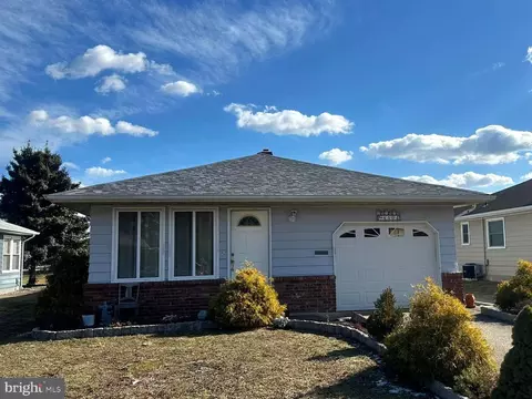 440 St Thomas Dr, Toms River, NJ 08757