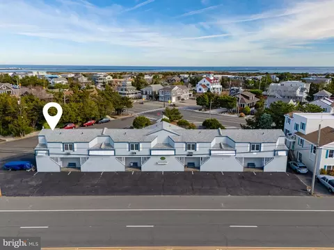 700 Broadway #1, Barnegat Light, NJ 08006