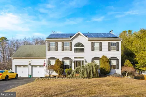 14 Brentwood Dr, Jackson, NJ 08527