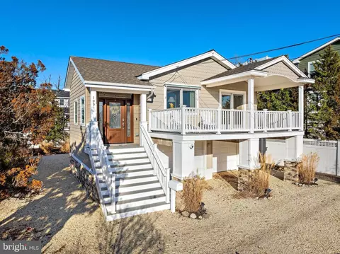 109 W New Jersey Ave, Long Beach Township, NJ 08008