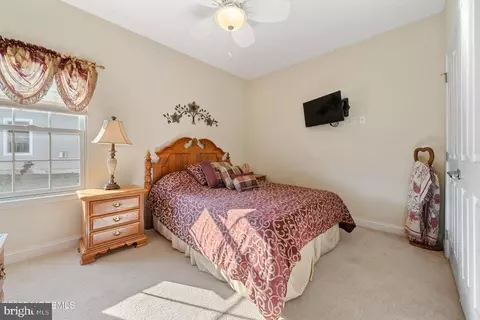Bedroom - 47 Eagleswood Dr, Waretown, NJ 08758 photo 3 of 3