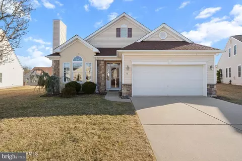 47 Eagleswood Dr, Waretown, NJ 08758