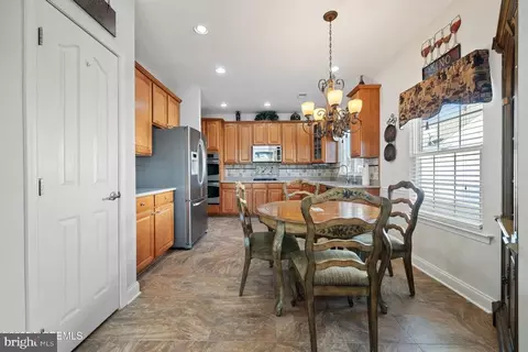 Kitchen - 47 Eagleswood Dr, Waretown, NJ 08758 photo 3 of 4
