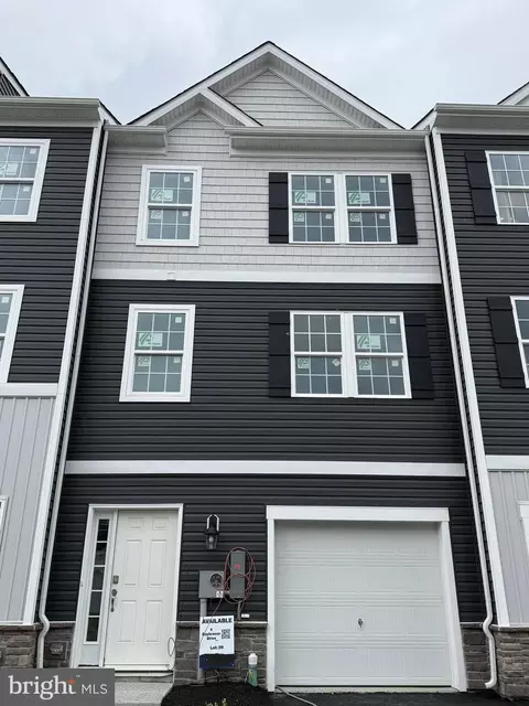 4 Baybreeze Dr, Waretown, NJ 08758