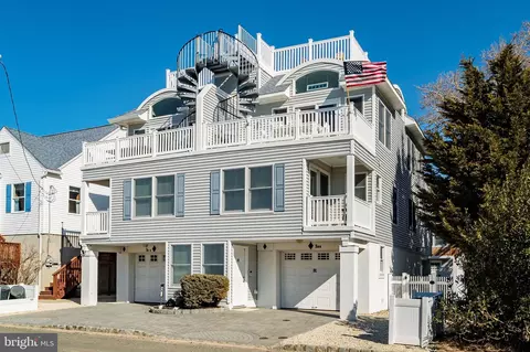 3 W 29th St #B/EAST, Long Beach Township, NJ 08008