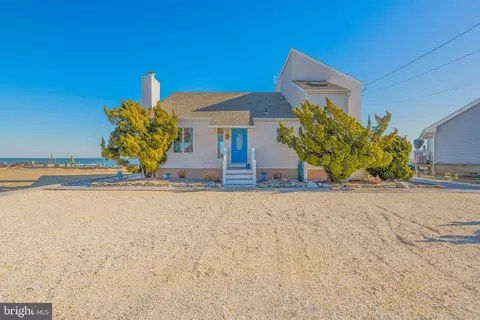 321 Bay Shore Dr, Barnegat, NJ 08005